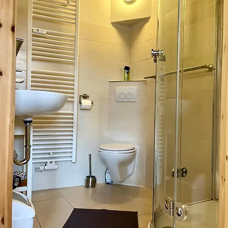 Gaestehaus Keins Meins Bed & Breakfast 3*